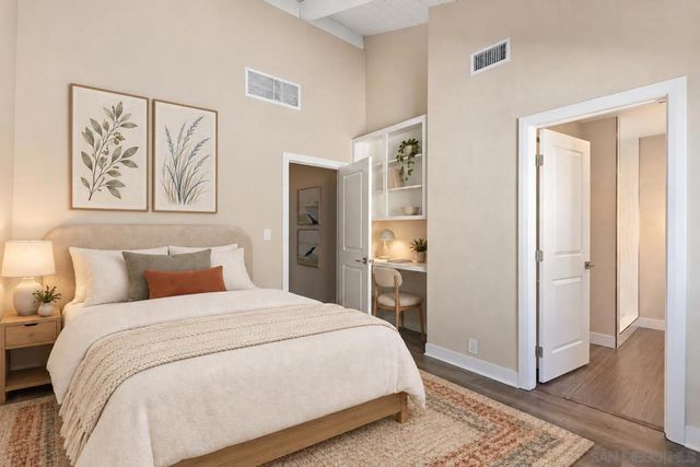 1913 Alga Rd A, Carlsbad, CA 92009