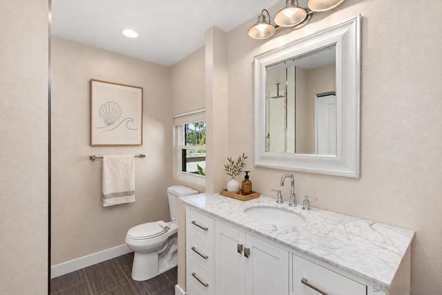 1913 Alga Rd A, Carlsbad, CA 92009