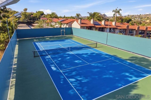 1913 Alga Rd A, Carlsbad, CA 92009