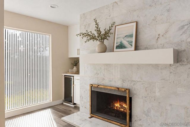 1913 Alga Rd A, Carlsbad, CA 92009