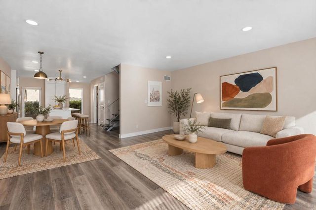 1913 Alga Rd A, Carlsbad, CA 92009