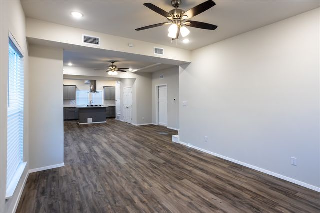 4522 Reiger Avenue, Dallas, TX 75246