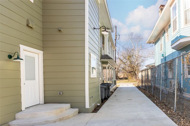 4522 Reiger Avenue, Dallas, TX 75246