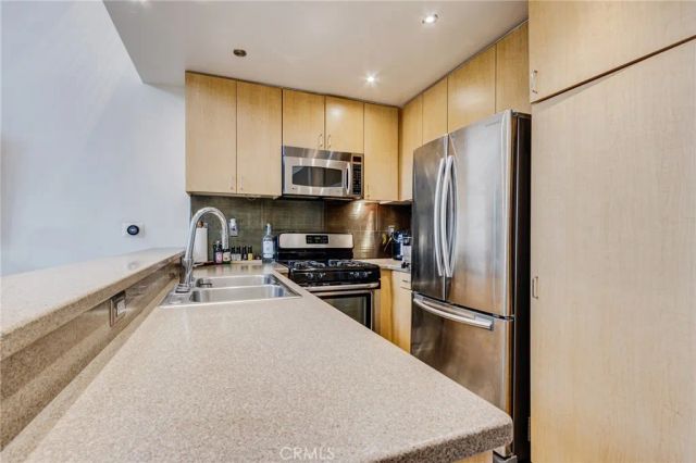 101 W Mission 327, Pomona, CA 91766