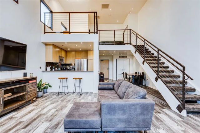 101 W Mission 327, Pomona, CA 91766