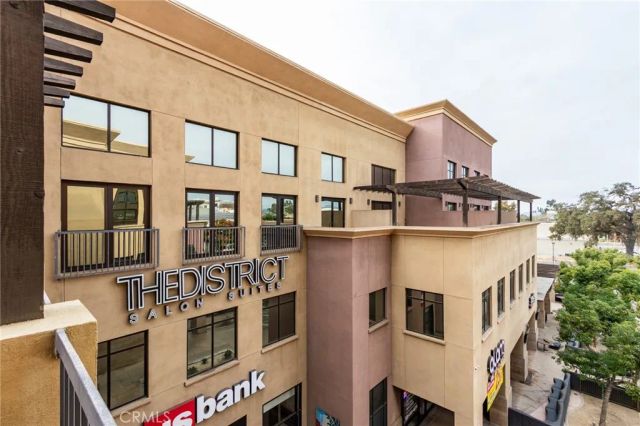 101 W Mission 327, Pomona, CA 91766