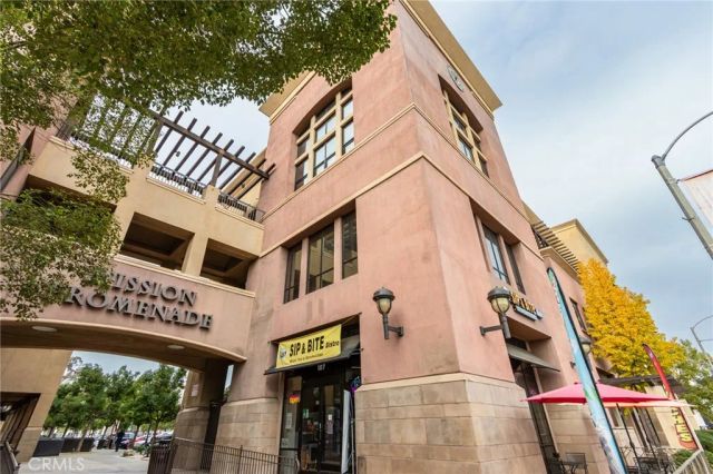 101 W Mission 327, Pomona, CA 91766