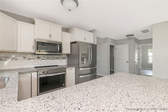 7900 Meyer Loop, Sellersburg, IN 47172