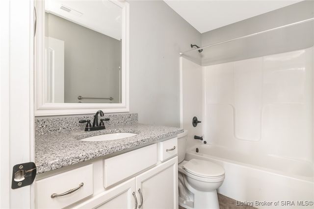 7900 Meyer Loop, Sellersburg, IN 47172