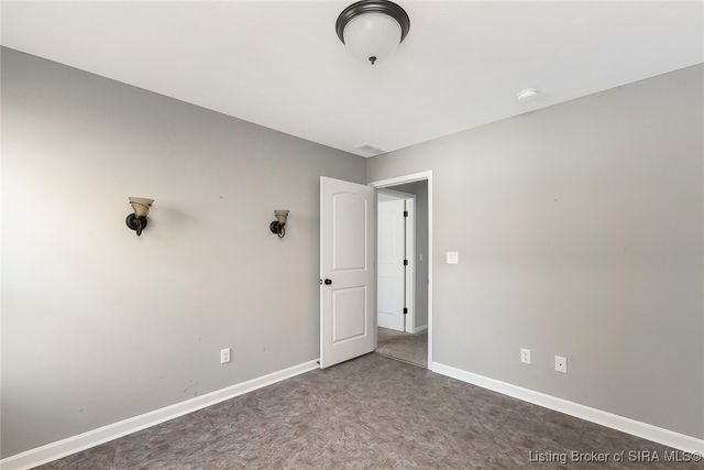 7900 Meyer Loop, Sellersburg, IN 47172