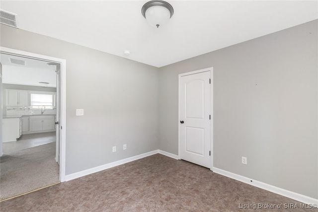 7900 Meyer Loop, Sellersburg, IN 47172