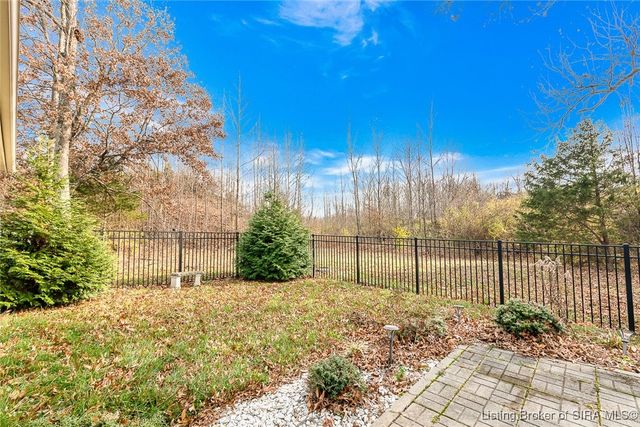 7900 Meyer Loop, Sellersburg, IN 47172