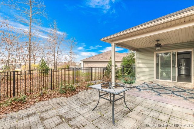 7900 Meyer Loop, Sellersburg, IN 47172