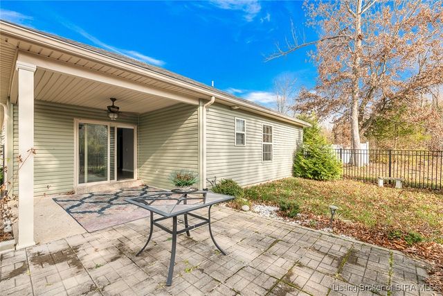 7900 Meyer Loop, Sellersburg, IN 47172