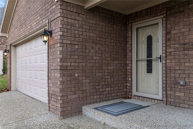 7900 Meyer Loop, Sellersburg, IN 47172