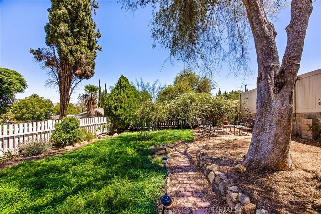 33205 Zellar, Lake Elsinore, CA 92530 — photo 2