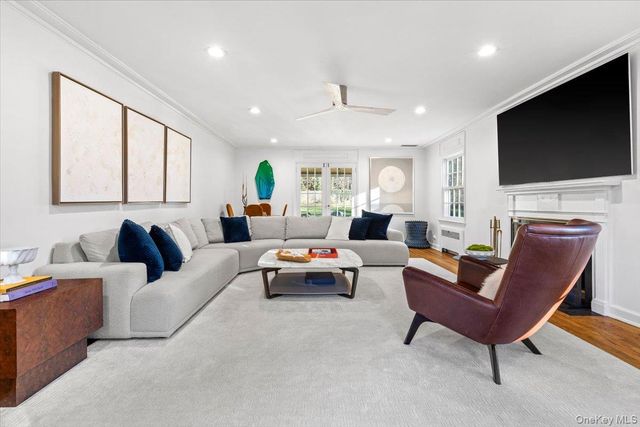 3 Chalford Lane, Scarsdale, NY 10583