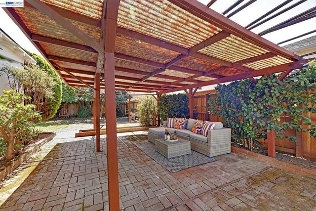 650 Greer Ave, San Leandro, CA 94579