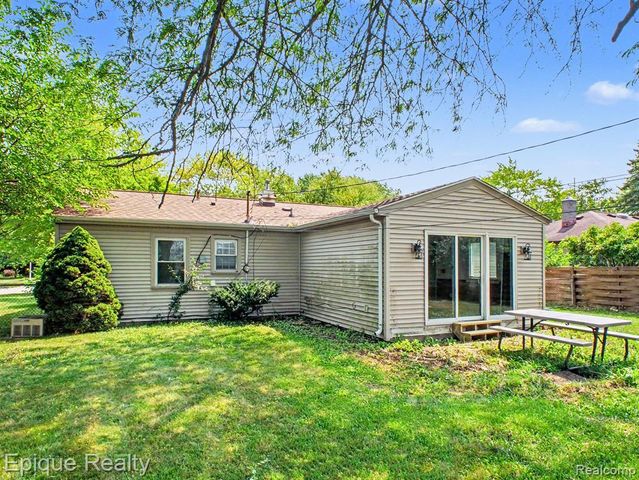 2789 Wellesley Drive, Saginaw, MI 48603