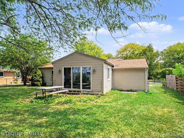 2789 Wellesley Drive, Saginaw, MI 48603