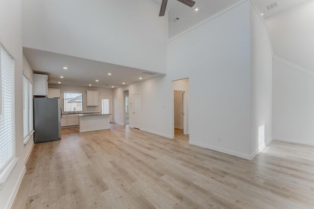 140 Bloomington LOOP, Hutto, TX 78634