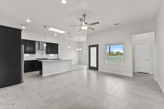 1137 Gallium Avenue, Santa Teresa, NM 88008