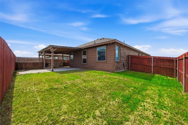 948 Meadow Scape Drive, Fort Worth, TX 76028