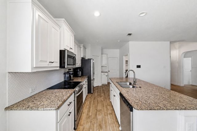 948 Meadow Scape Drive, Fort Worth, TX 76028
