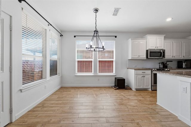 948 Meadow Scape Drive, Fort Worth, TX 76028