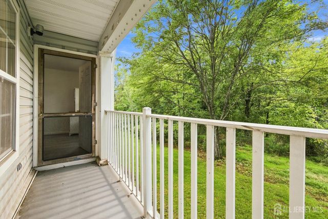 63 Prestwick Way, Edison, NJ 08820