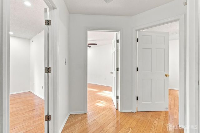 63 Prestwick Way, Edison, NJ 08820