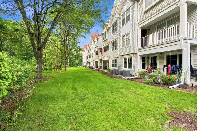 63 Prestwick Way, Edison, NJ 08820