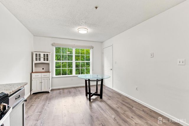 63 Prestwick Way, Edison, NJ 08820