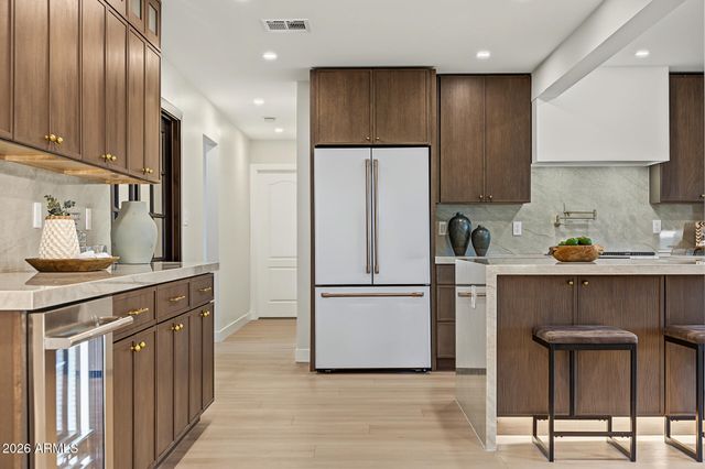 352 W SOUTHERN HILLS Road, Phoenix, AZ 85023