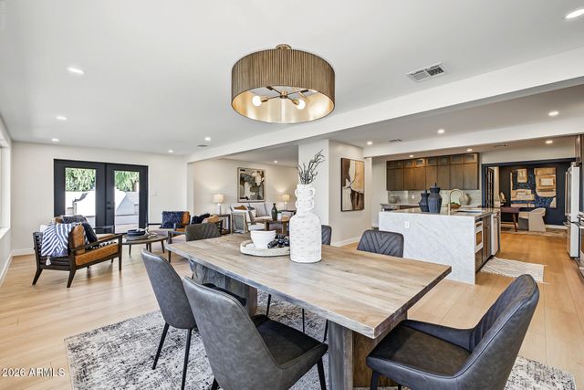 352 W SOUTHERN HILLS Road, Phoenix, AZ 85023