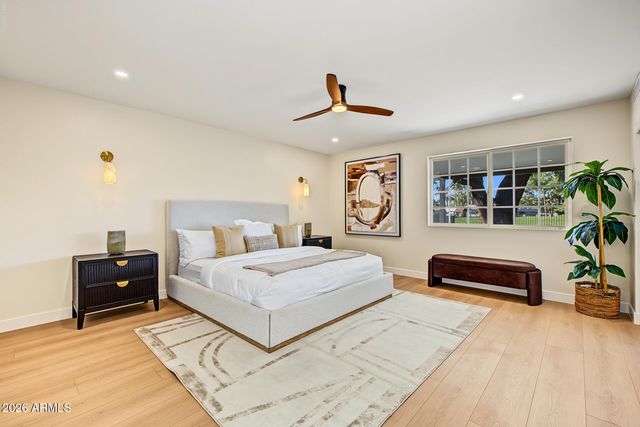 352 W SOUTHERN HILLS Road, Phoenix, AZ 85023