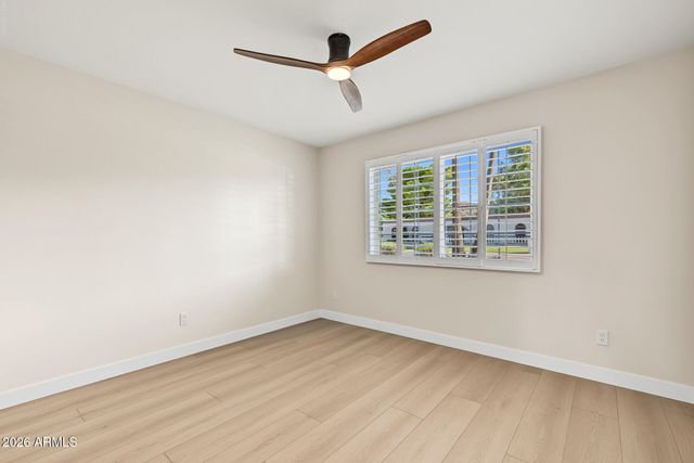 352 W SOUTHERN HILLS Road, Phoenix, AZ 85023