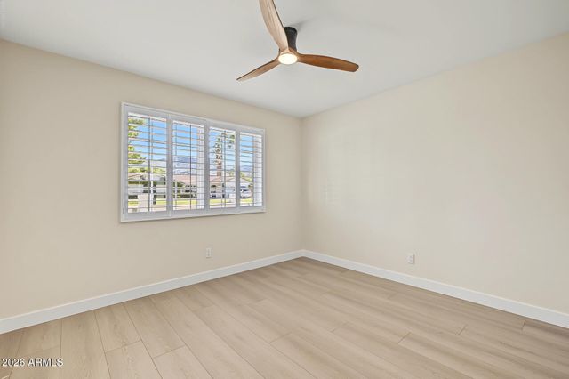352 W SOUTHERN HILLS Road, Phoenix, AZ 85023