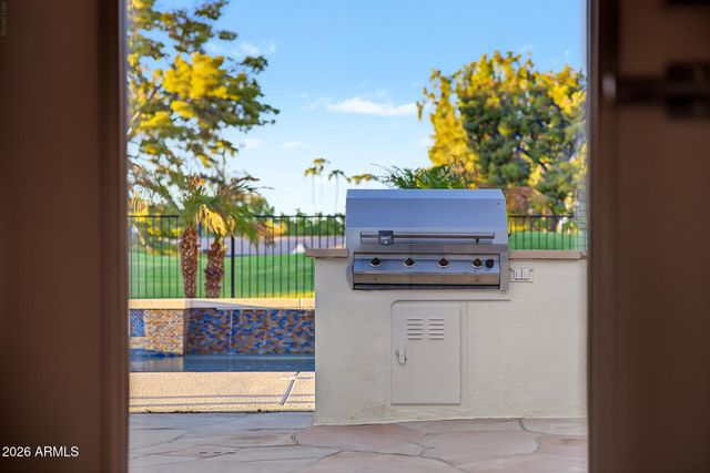 352 W SOUTHERN HILLS Road, Phoenix, AZ 85023