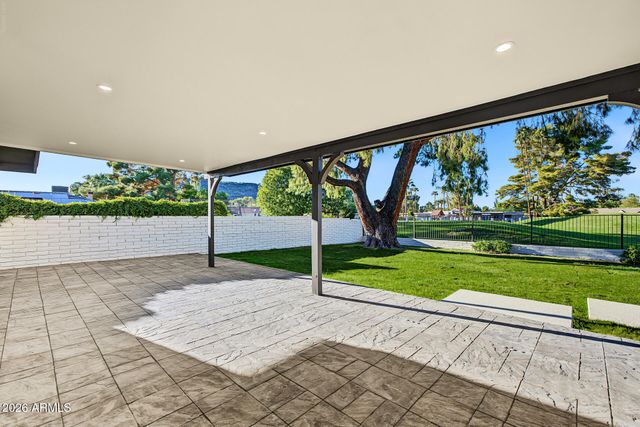 352 W SOUTHERN HILLS Road, Phoenix, AZ 85023