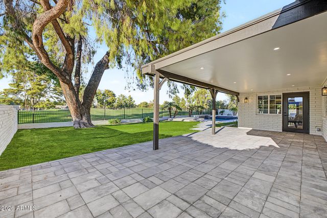 352 W SOUTHERN HILLS Road, Phoenix, AZ 85023