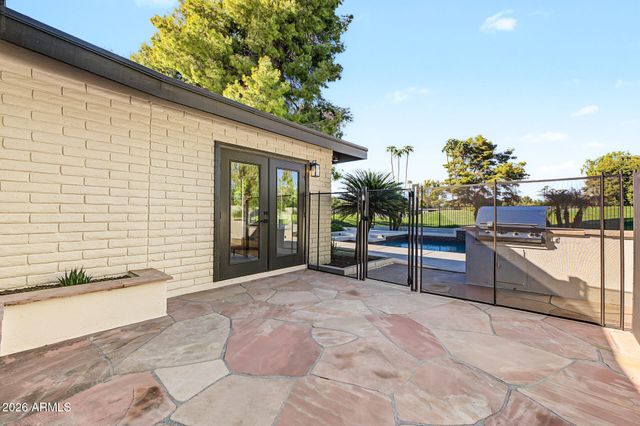 352 W SOUTHERN HILLS Road, Phoenix, AZ 85023