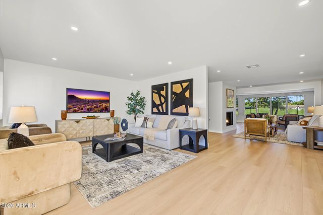 352 W SOUTHERN HILLS Road, Phoenix, AZ 85023