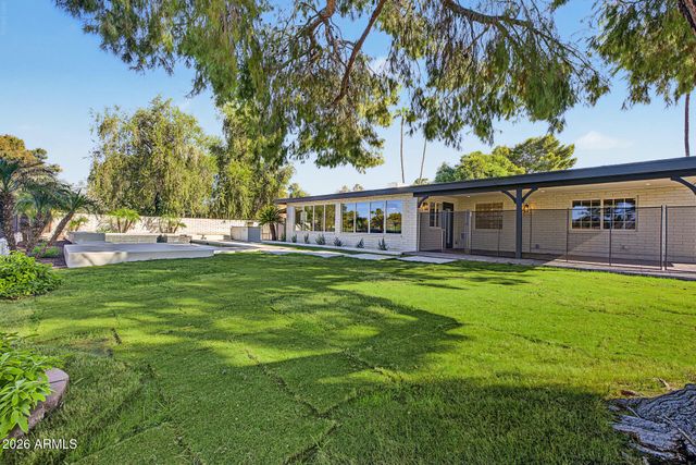 352 W SOUTHERN HILLS Road, Phoenix, AZ 85023