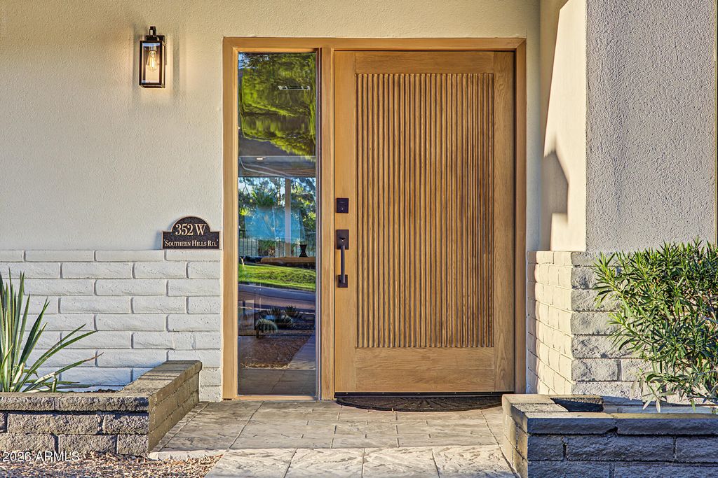 352 W SOUTHERN HILLS Road, Phoenix, AZ 85023 — photo 5