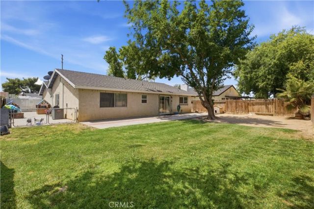 1011 Lightcap, Lancaster, CA 93535