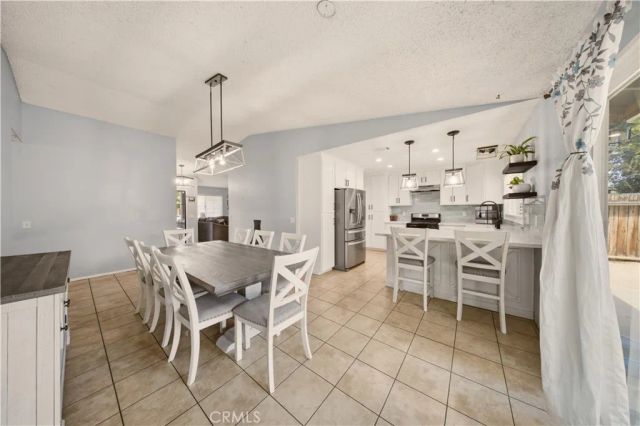 1011 Lightcap, Lancaster, CA 93535