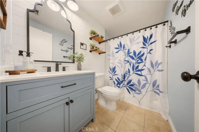 1011 Lightcap, Lancaster, CA 93535
