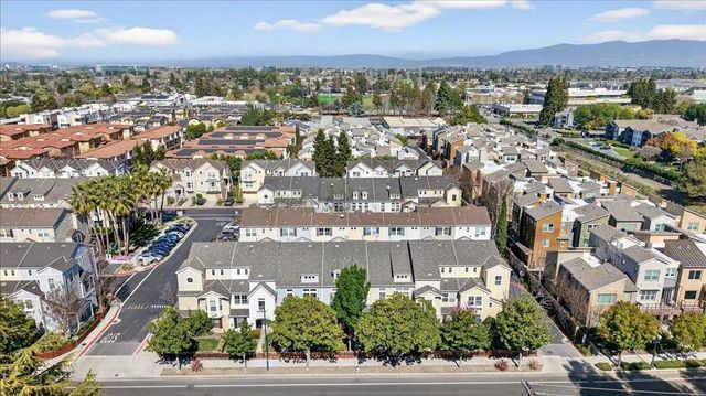 679 Pinnacles Terrace, Sunnyvale, CA 94085