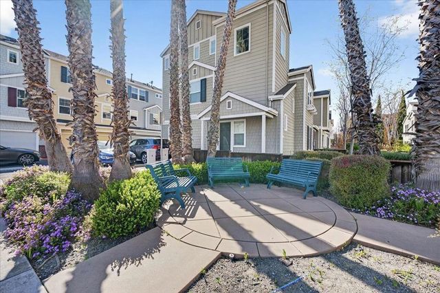 679 Pinnacles Terrace, Sunnyvale, CA 94085